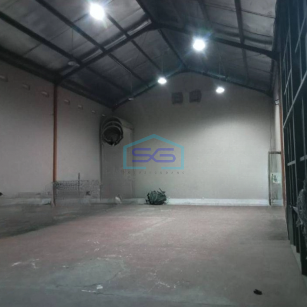 Dijual Gudang Akses Container 40 Feet di Balaraja Tangerang Luas Bangunan 300 m²-1