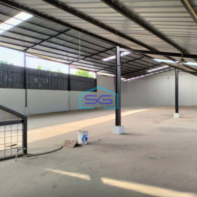 Disewakan Gudang Luas Bangunan 1200 m² di Legok Tangerang Ada Lift Barang