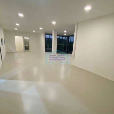 Dijual Gudang Baru Ada Kantor Luas Tanah  2000 m² di Sepatan Tangerang-4