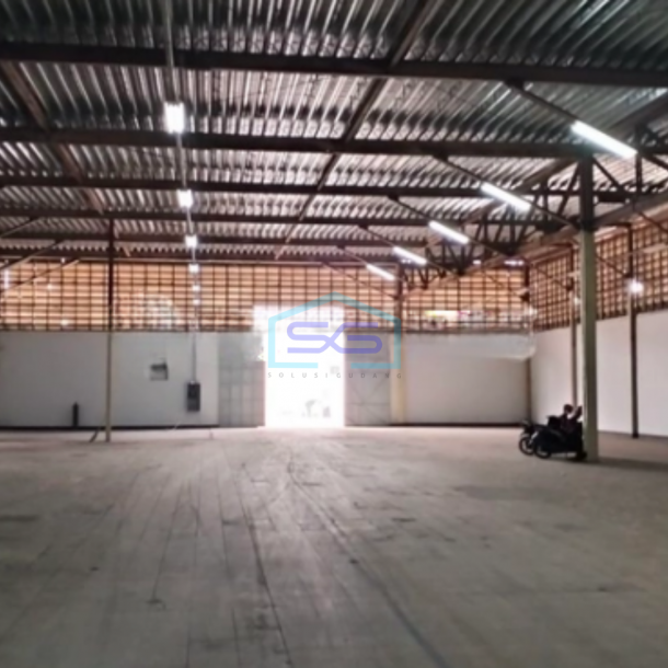 Disewakan Gudang Bagus LB 1500m² di Jl Raya Cikokol Tangerang Kota-2