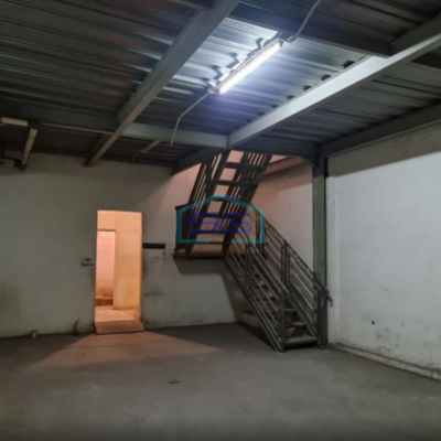 Disewakan Gudang Bagus di Jl Raya Meruya Jakarta Barat LB 800m2