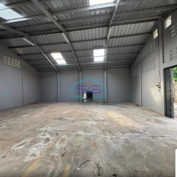 Disewakan Gudang Bagus Luas Bangunan 600m² di Legok Tangerang-4