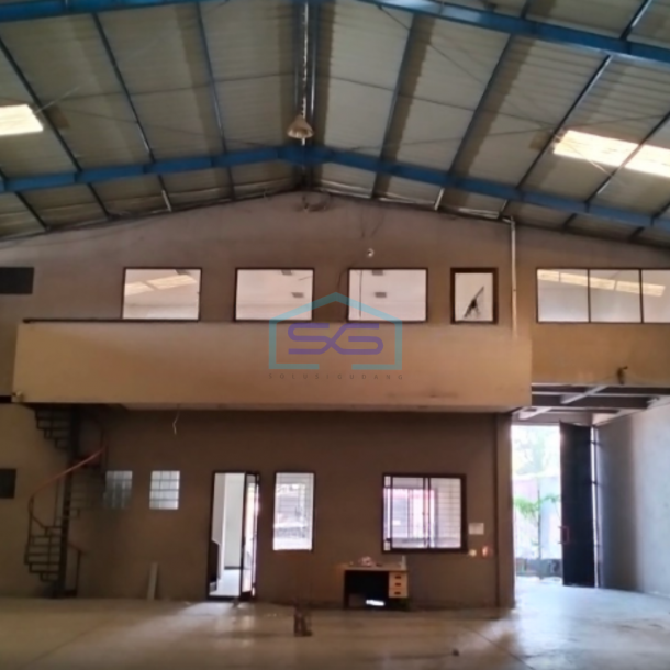 Disewakan Gudang Bagus Luas Bangunan 1200m² Di Meruya Jakarta Barat-1