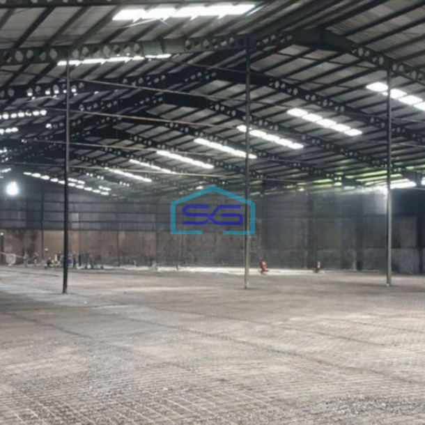 Disewakan Gudang Siap Pakai Luas Bangunan  7700 m² di Cikupa Tangerang-1