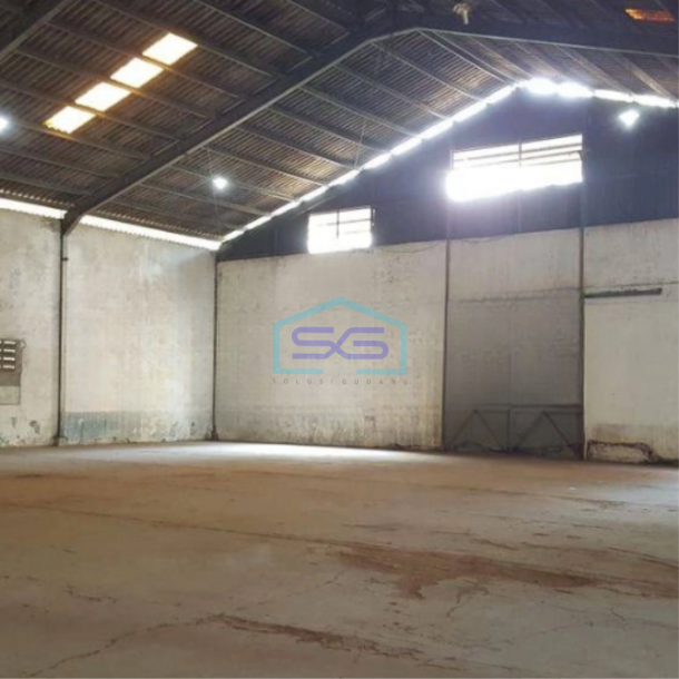 Disewakan Gudang Bagus Luas Bangunan 1700 m² di Balaraja Tangerang-3