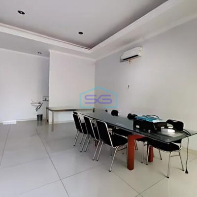 Disewa Gudang Bagus LB 1000 m² di Pergudangan Taman Tekno BSD City