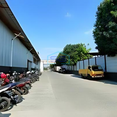 Disewa Gudang Bagus LB 6000 m² di Jl Raya Legok Karawaci Tangerang