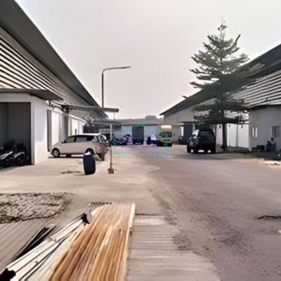 Disewa Gudang Bagus LB 1500 m² di Jl Raya Tangerang Kota