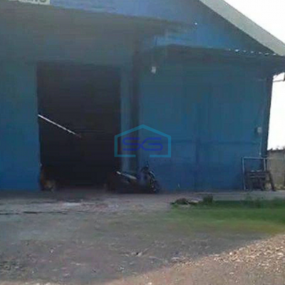 Disewakan Gudang Pinggir Jalan Bisa Masuk Container 40 feet Dekat Toll Citeureup Bogor LT 4000m2