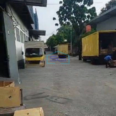 Disewakan Gudang Siap Pakai Lokasi Strategis Dekat Toll Masuk Container 40 feet Luas 720m2-3