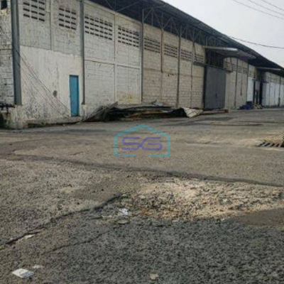 Disewakan Gudang Siap Pakai Lokasi Strategis Dekat Toll Masuk Container 40 feet Luas 720m2