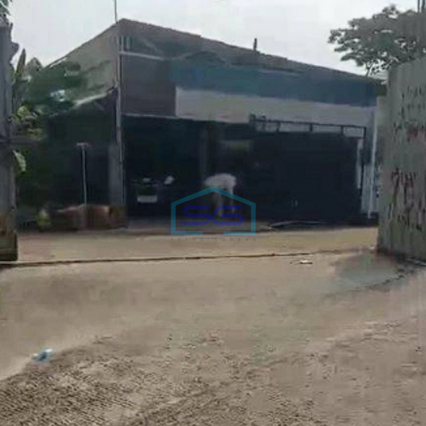 Disewakan Gudang Masuk Container 40 Ft Luas Bangunan 2023m2 Bogor-1