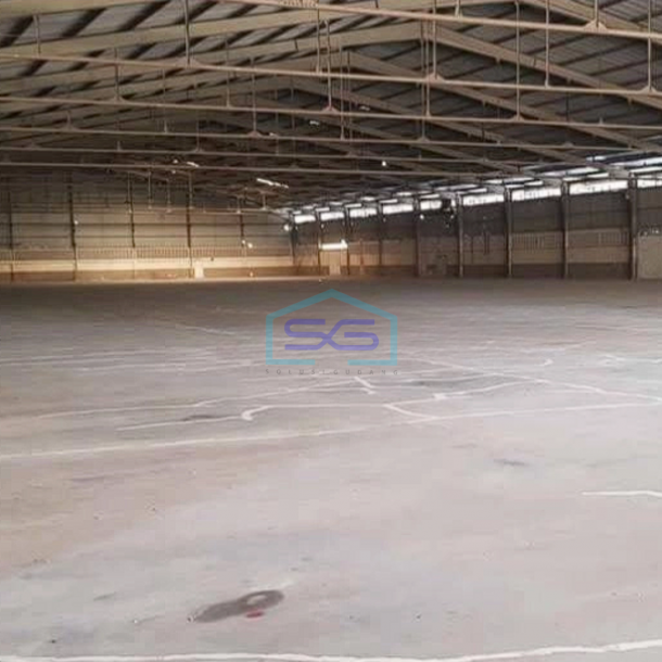 Disewakan Gudang Pinggir Jalan Masuk Container 40 feet LB 4800m2 di Bogor-1