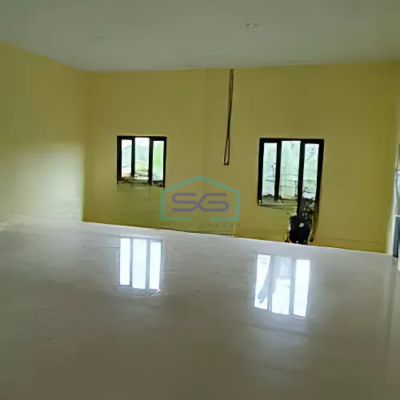 Dijual Gudang Siap Pakai Strategis Pinggir Jalan di Sentul Bogor LT 900m2