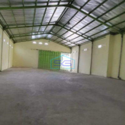 Dijual Gudang Siap Pakai Strategis Lokasi Strategis di Sentul Bogor LT 900m2