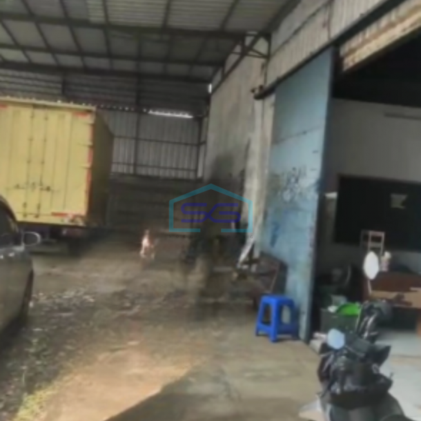 Dijual Gudang Bisa Masuk Container 20 Feet Bebas Banjir di Depok LT 1000m2-1