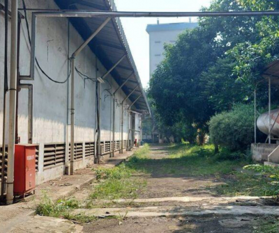 Disewakan Ex pabrik di Cikupa dekat dengan tol bitung posisi pinggir jalan raya