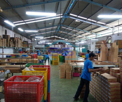 Disewakan Ex pabrik kapuk kayu besar - Jakarta barat