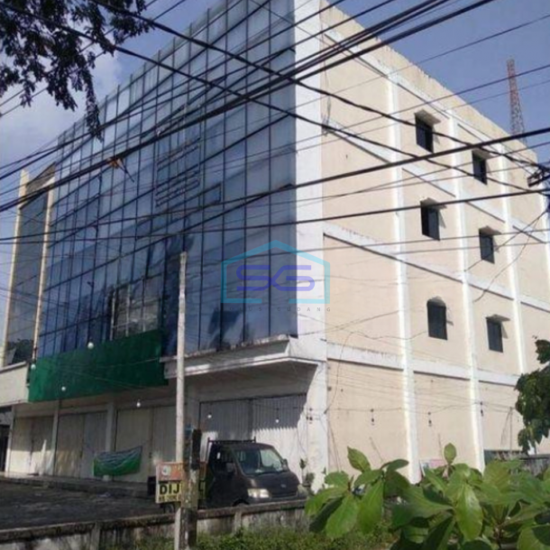 Disewakan Ruko 4 Lantai Siap Pakai Lokasi Strategis LB 1296m2 di Pontianak-1