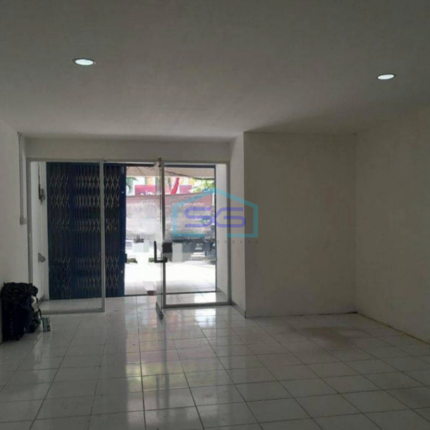 Disewakan Ruko 2,5 Lantai Lokasi Strategis di Balikpapan LB 200m2-3