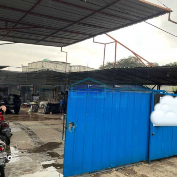 Disewakan Gudang Luas Bangunan  300 m² di Karang Tengah Tangerang-4