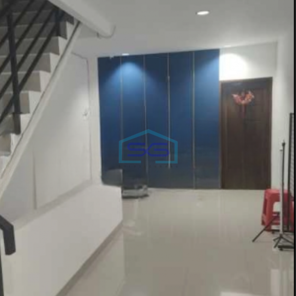 Dijual Ruko Luas Bangunan 240 m² di Tamansari Jakarta Barat-1