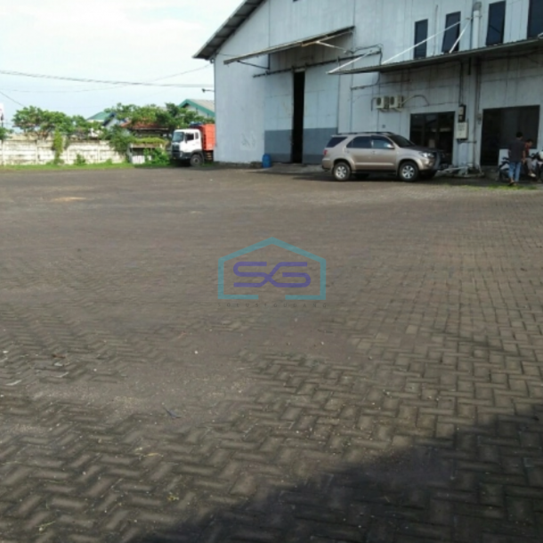 Disewakan Gudang Luas Bangunan 2000 m² Lokasi Margomulyo Surabaya-1