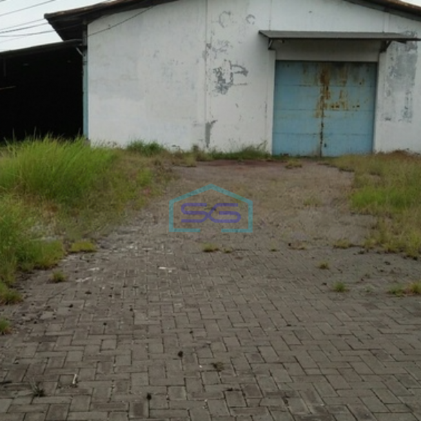 Disewakan Gudang Luas Bangunan 1000 m² Lokasi Kalisari Surabaya-2
