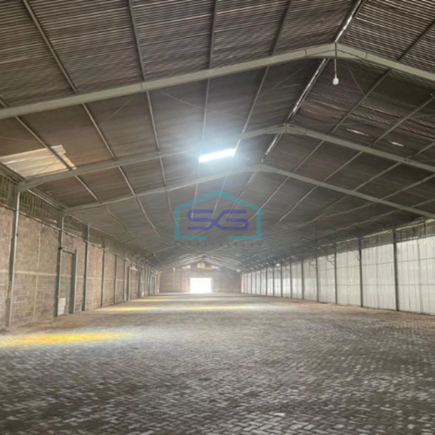 Disewakan Gudang Luas Bangunan  10000 m² Lokasi Margomulyo Surabaya-1