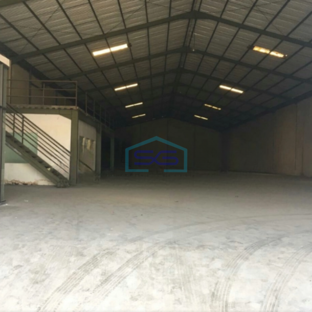 Dijual Gudang Lokasi Strategis Margomulyo Surabaya Luas Bangunan 1500 m²-1