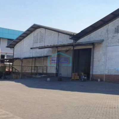 Dijual Gudang Area Parkir Luas Lokasi Surabaya  Luas Tanah 17000 m²