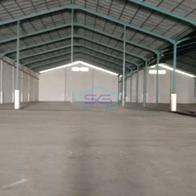 Disewakan Gudang Siap Pakai Luas Bangunan 13500 m² di Surabaya Kota