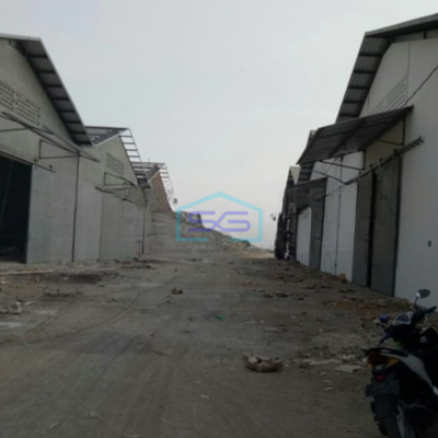 Disewakan Gudang Lokasi Strategis di Margomulyo Surabaya Luas Tanah 3000 m²