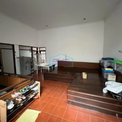 Dijual Ruko Sangat Strategis Cocok Untuk Usaha/Kantor Di Buah Batu Bandung LT 367m2