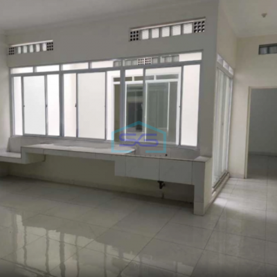 Dijual Ruko Baru Lokasi Strategis 3 Lantai di Jl.sudirman Bandung Luas Tanah 172m2