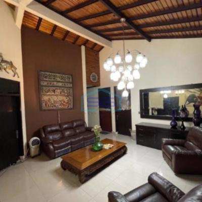 Dijual Ruang Usaha Luxury Bagus Sukahaji Bandung Harga Nego LT 400m2
