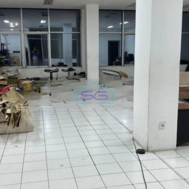 Disewakan Ruko Luas Bangunan  945 m² di Tanjung Priuk Jakarta Utara-1