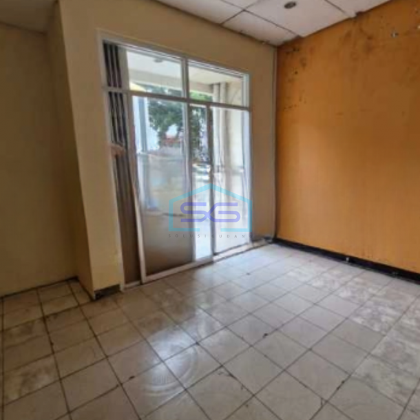 Disewakan Ruko Lokasi Strategis di Cawang Jakarta Timur Luas Bangunan  360 m²-2