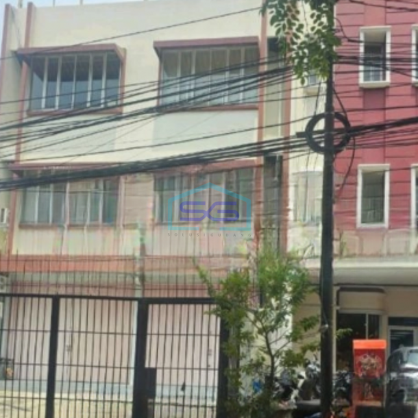 Disewakan Ruko Luas Bangunan 700 m² di Percetakan Negara Jakarta Pusat-3
