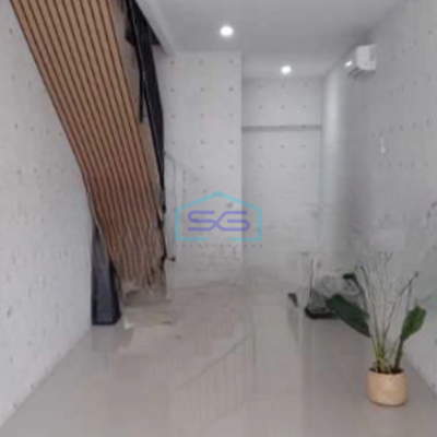 Disewakan Ruko Depan Jalan Raya Bekasi 2 Lantai
