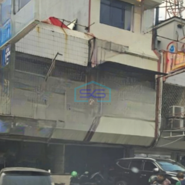 Disewakan Ruko Luas Bangunan  135 m² di Kelapa Gading Jakarta Utara-1