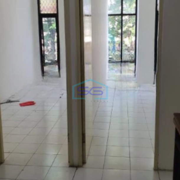Disewakan Ruko Luas Bangunan  297 m² 3 Lantai di Kelapa Gading Jakarta Utara-2