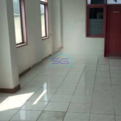 Disewakan Ruang Usaha Luas Bangunan  650 m² di Gunung Sahari Jakarta Pusat-2
