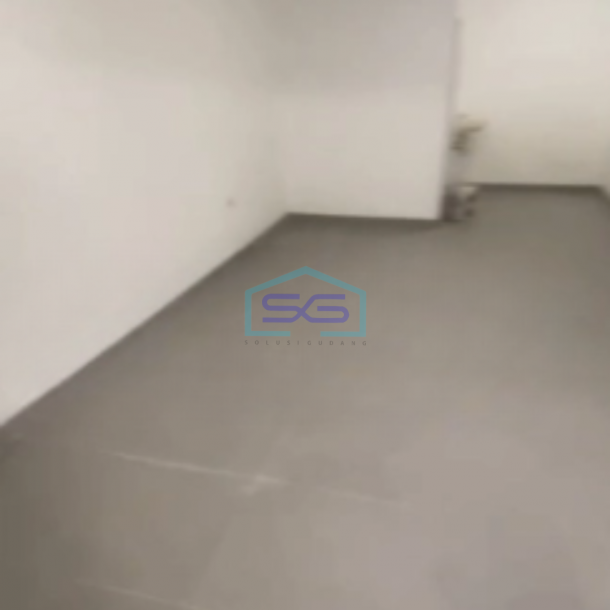 Disewakan Gudang Luas Bangunan  1295 m² di Bekasi Lokasi Bebas Banjir-1