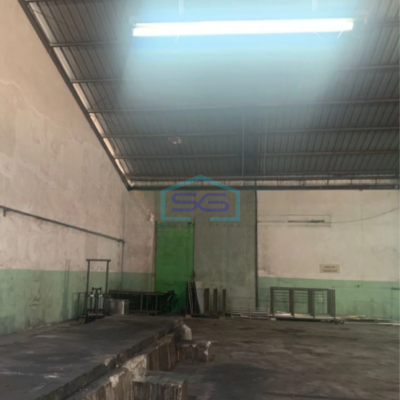 Disewakan Gudang Akses Container 40 Feet Luas Bangunan  1100 m² di Tangerang-2