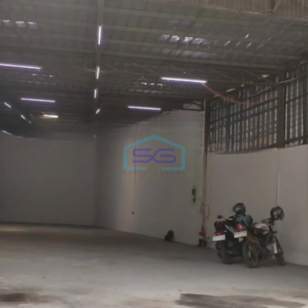 Disewakan Gudang Luas Tanah 224 m² di Kedoya Jakarta Barat-1