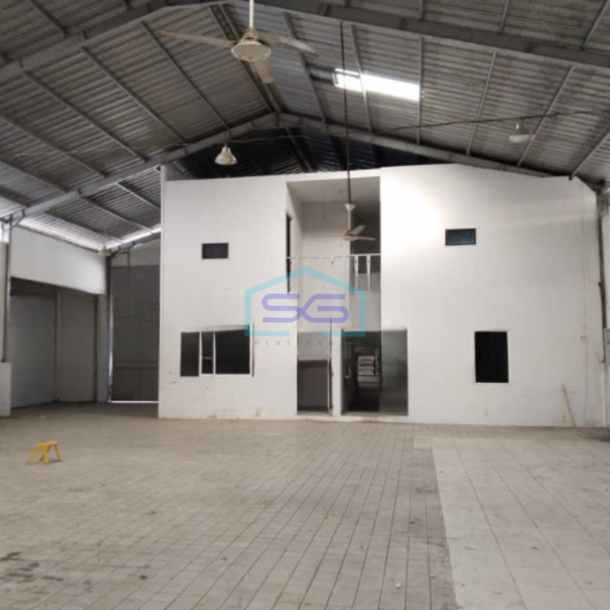 Disewakan Gudang Murah Luas Tanah  1100 m² di Tangerang-3