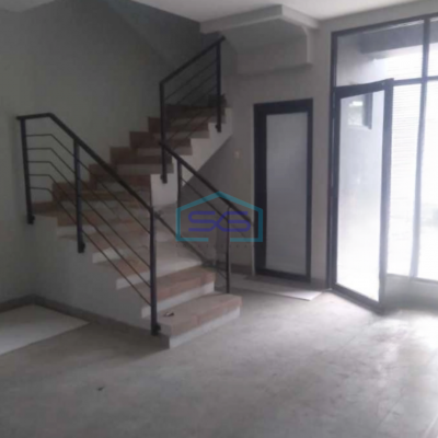 Disewakan Gudang Ada Kantor Luas Tanah  260 m² di Cengkareng Jakarta Barat