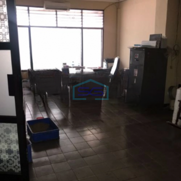 Disewakan Gudang Ada Kantor Luas Tanah  1100 m² di Jalan Utama Cipinang Jakarta Timur-2