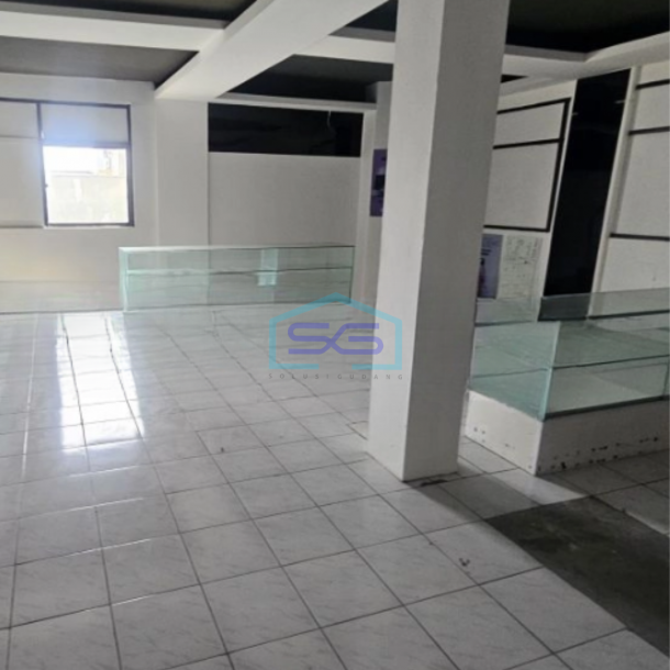 Disewakan Gudang Ada Kantor Luas Bangunan  1500 m² di Tanjung Priuk Jakarta Utara-2